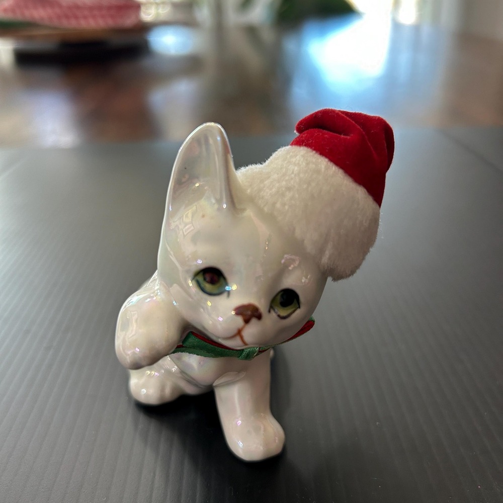 Vintage Enesco Christmas Kitten Figurine‎ White Iridescent